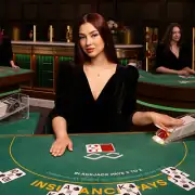 Blackjack live installé dans un bar lounge